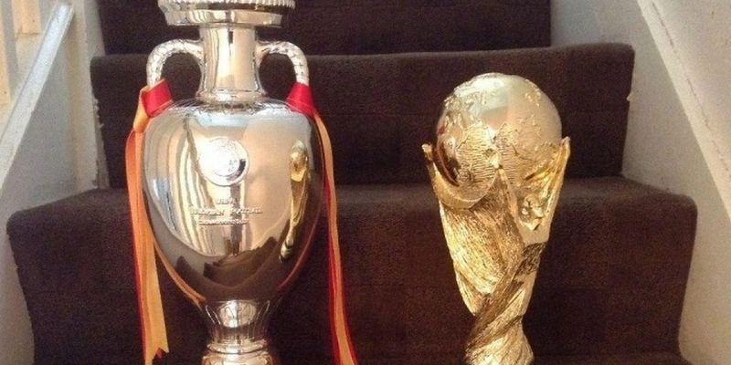 EURO Khác Gì World Cup